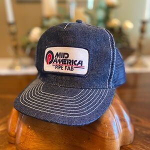 Vintage- inspired Trucker Hat
